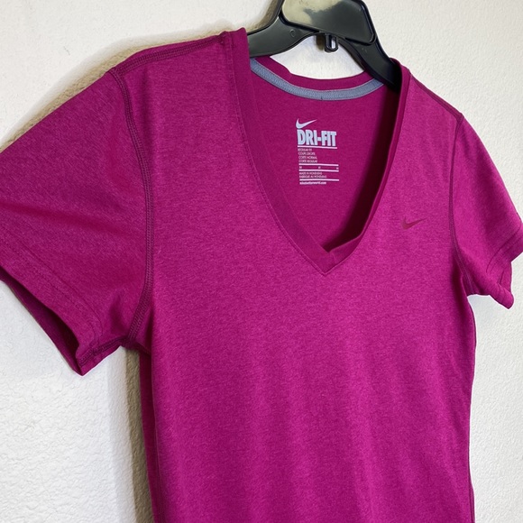 Nike Dri-Fit Workout Tee Women's Size Medium - Picture 4 of 8